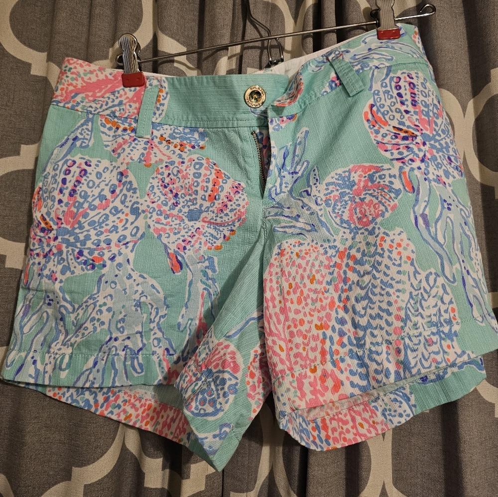 EUC Lilly Pulitzer Callahan shorts